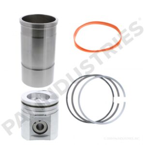 International Cylinder Kit 1822333C98