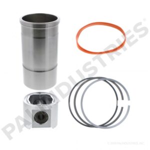 International Cylinder Kit with Rings 1824757C97